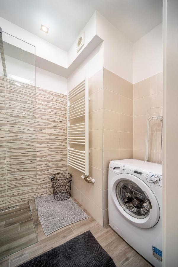 Grace Pine Apartment 3 Budapeszt Zewnętrze zdjęcie