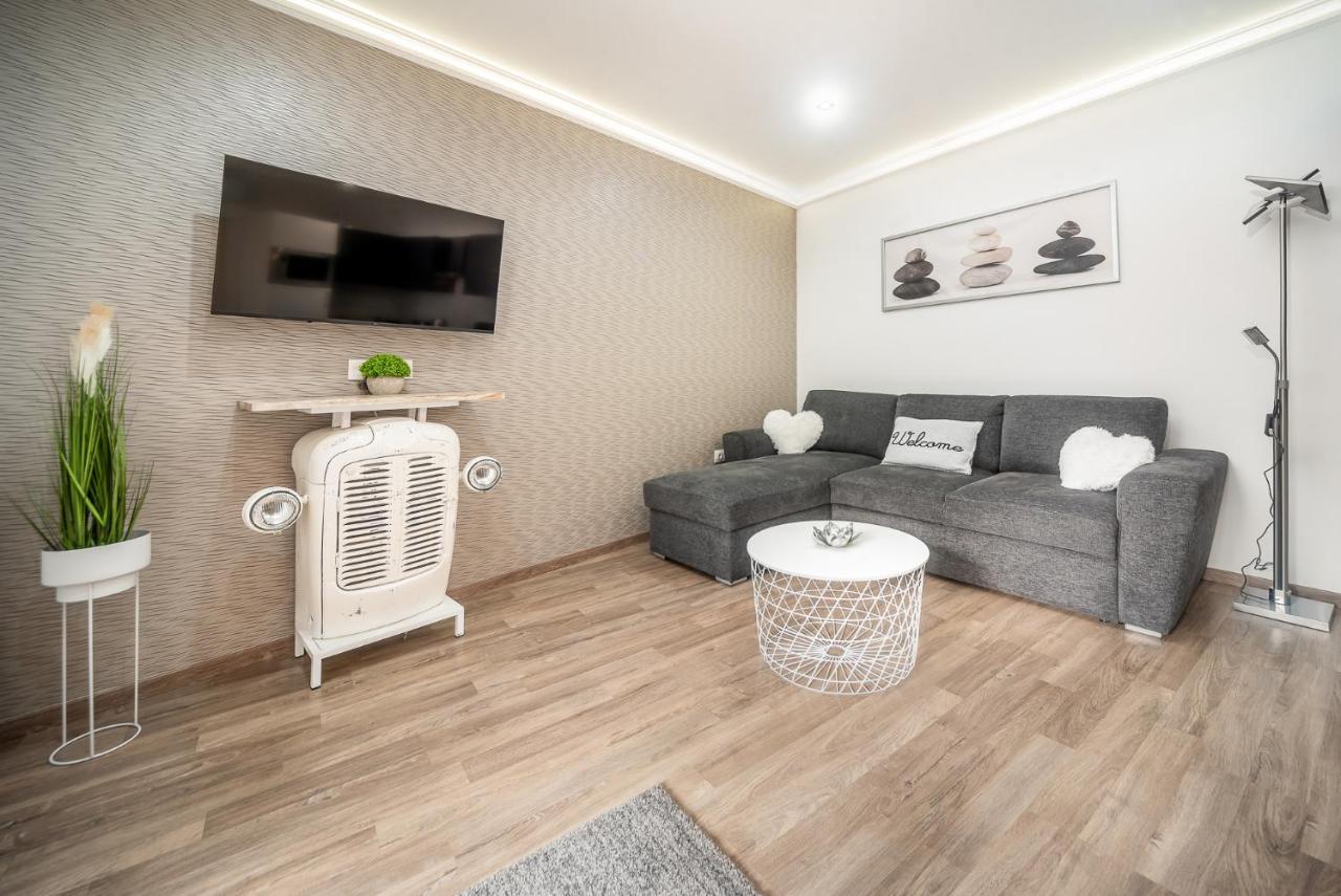Grace Pine Apartment 3 Budapeszt Zewnętrze zdjęcie
