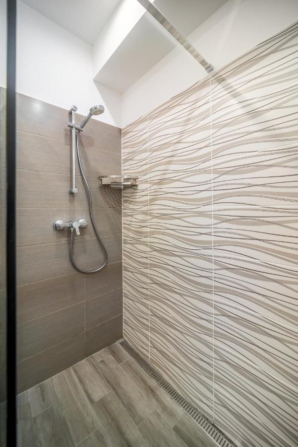 Grace Pine Apartment 3 Budapeszt Zewnętrze zdjęcie
